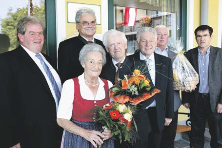 Wir Senioren im Oktober 2012 Aktuell wir 7 LH Pühringer als prominenter Gratulant Zur Diamantenen Hochzeit von Altbgm.