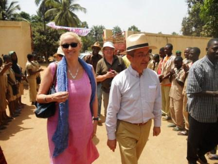 Der deutsche Botschafter aus Conakry besucht die Schule Fodeya!