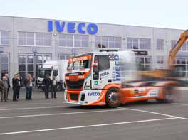 Andreas Klauser, Brand President von Case IH und Steyr und Aufsichtsratsvorsitzender Iveco Magirus AG, der Betrieb in Hörsching ist planmäßig fertig geworden.