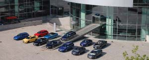 Die Übergabe des Leihfahrzeugs mit einer intensiven Fahrzeugeinführung findet auf der Piazza oder im Kundencenter des Audi Forum statt.