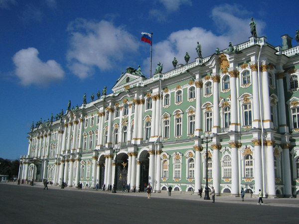 5. Tag Freitag, 18.08.2017 St. Petersburg erleben! Heute werden Sie die berühmte Eremitage besichtigen! Das größte Museum Russlands (46.000qm Fläche!
