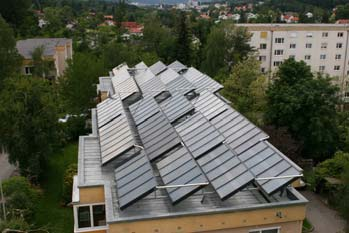 20 % - Zusätzlich zur WW-Bereitung und Raumheizung wird Lüftungsanlage der Büroräumlichkeiten versorgt Meilensteine der Solarenergie in