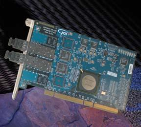 Infiniband: aktuelle Hardware Host-Channel-Adapter z.b. als PCI (-X) Einsteckkarten Links Abb. einer Karte der Firma JNI Zwei 10GBit/s Ports PCI (2.2) bzw. PCI-X (1.