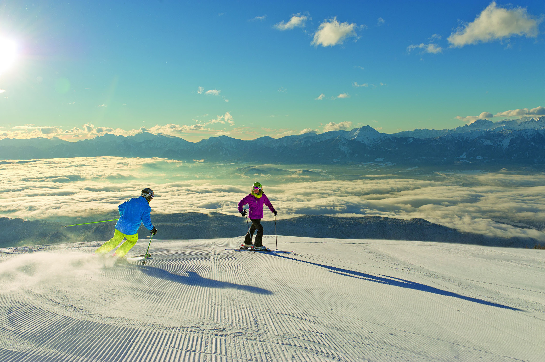 Sonniger Winterurlaub in Kärnten Sonniger Winterurlaub auf der Südseite der Alpen Auf der Südseite der österreichischen Alpen sind die Skipisten besonders sonnig.