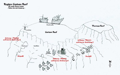 Nur etwas 1,3 Kilometer breit ist hier die Schifffahrtsroute zwischen dem Sinai und den Riffen von Tiran. Ein kleines Leuchtfeuer am Westrand vor dem Riff warnt die Kapitäne.