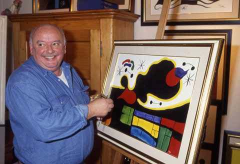Da gibt es noch ein genaueres Bild: Konrad Kujau Miró beim malen GI
