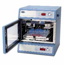 Schüttelinkubator SI0/SI600 Inkubatoren mit integriertem Schüttler als kompakte Tischgeräte die sich hervorragend Stuart für Zellkulturverfahren, insbesondere Suspensionskulturen, eignen.