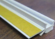 Anputzleiste PVC mit Schutzlippe Selbstklebendes Kunststoffprofil mit Dichtband PLS140S PLS240S Länge
