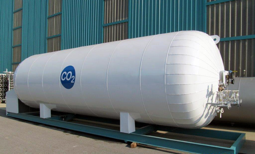 CO 2 -Lagerung Polyurethan-isolierte CO 2 -Lagertanks ASCO polyurethan-isolierte CO 2 -Lagertanks werden in verschiedenen Grössen gefertigt und reichen von 10 t bis zu 100 t Fassungsvermögen für