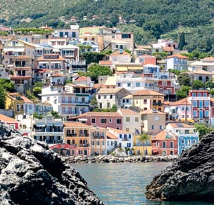 Die nette Inselhauptstadt Lefkada Town beispielsweise erinnert eher an ein italienisches Städtchen.