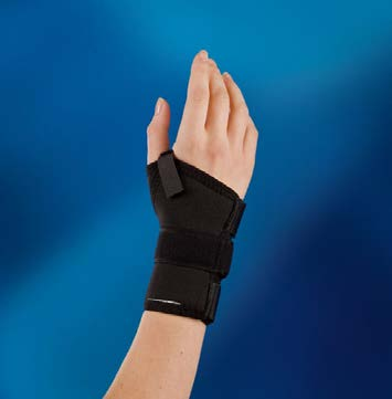 Manex-Thenax Primary Soft Art. Nr. MR 2182 / MiGeL. Nr. 05.07.03.00.1 Kurze Handgelenksbandage aus TriTex mit einer leichten Daumenunterstützung zur effizienten Schmerzlinderung.