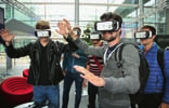 Virtual Reality Summit Beim ersten Virtual Reality Summit Salzburg trafen sich Forscher, Studierende, Industrie und Early Adopter an der FH Salzburg, um VR-Themen und Anwendungsfelder zu diskutieren,