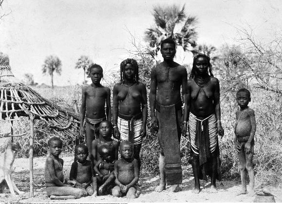 12 von 30 Völkermord 20./21. Jahrhundert Beitrag 30 VI M 3 Eine deutsche Kolonie in Südwestafrika Station 1 Seit 1884 war Deutsch-Südwestafrika eine Kolonie des Deutschen Kaiserreichs.