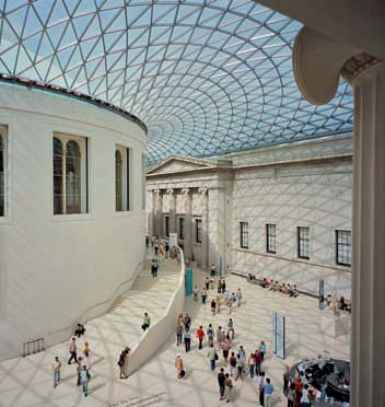 Great Court der glasüberdachte Innenhof des British Museum, S.