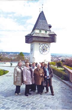 Gramatneusiedl Die Pensionisten erfuhren beim Besuch des Donaukraftwerks Wien- Freudenau Interessantes über die Stromgewinnung. Sie bestaunten die Dimension der Anlage.