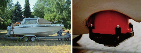 24 4 Messung des Durchflusses Abb. 4.88 Trailerbares Kunststoffboot mit ADCP-Messschacht. (Foto: M.