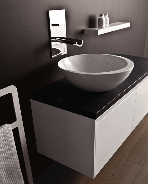 IQUBA furnishing cm 122 lacquered in gloss white top in laminated wood tinted grey oak, sink in GRUS ceramic.