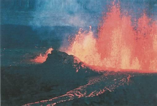 Mögliche Herkunft des irdischen Wassers a) Ein Teil des Wassers ist durch Ausgasen des Magmas von frühen Vulkanen entstanden,