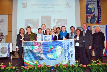 Auszeichnung für Schule der Zukunft Die Feier für den Kreis Recklinghausen (gemeinsam mit Schulen aus dem Kreis Coesfeld und der Stadt Gelsenkirchen) fand am 12.