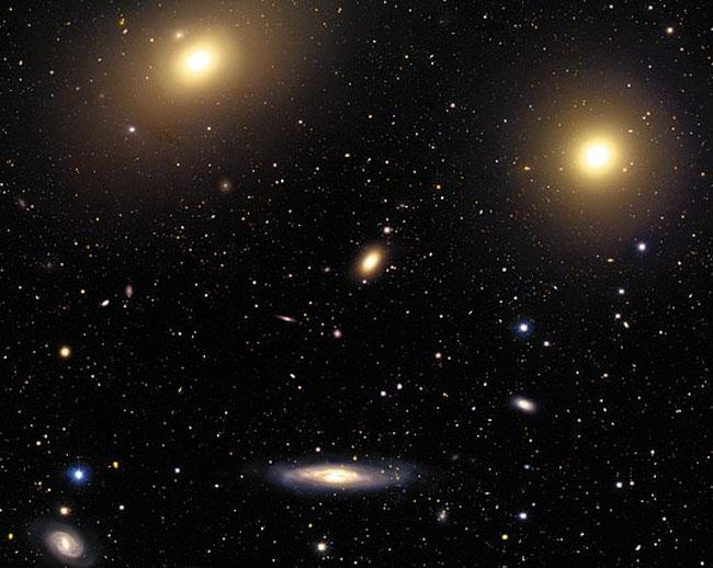 M86 (E) 2 Mrd Sonnen SL M84 (E) 300 Mio Sonnen SL NGC 4387 (E) NGC 4388