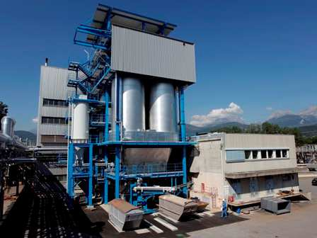 Wirbelschichtanlage McSTEP (Schweiz / Monthey 2007-2010) Wirbelschichtfeuerung für Klärschlamm und Lösemitteln Erzeugung von Prozessdampf für einen Industriebetrieb 7 MW Brennstoffwärmeleistung