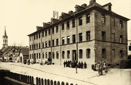 1851: Einrichtung einer der ersten Kindergärten in Deutschland Ab 1859: Finanzierung und Aufbau von Schulen / Bau von