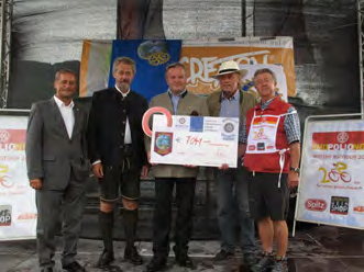 UNTERSTÜTZE PROJEKTE UNTERSTÜTZUNG JUGENDCLUB CHECKPOINT Zusammen mit dem Rotary Club Wels und dem Rotary Club Gmunden richten wir im Rahmen der Salzkammergut Festwochen ein Konzert mit der