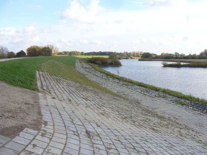 erfolgreich für die Verbesserung des Hochwasserschutzes an der Elbe aus