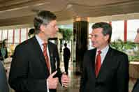 Der W&W-Konzern im Jahr 2006 Ministerpräsident Günther H. Oettinger zu Gast bei der Amtseinführung von Dr. Alexander Erdland 10. Geburtstag des Bauspar-Museums Januar Dr.