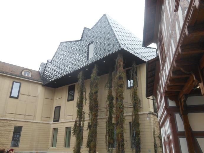 5 2011 wurde das Museum nach Plänen des Basler Architekturbüros Herzog & de Meuron umgebaut und erweitert Eingang des Museums befindet sich nun direkt am Münsterplatz, damit ist es einerseits