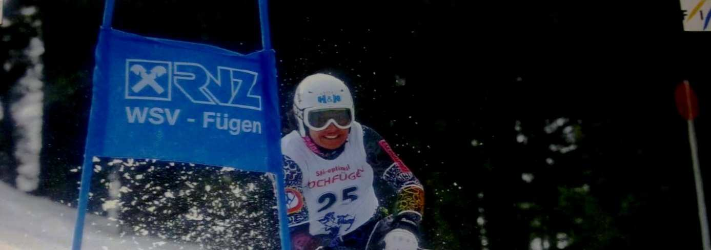 Ski Alpin Jugend und Erwachsene Marianne Hoffmann ist bayerische Masters Meisterin Nach zweienhalbmonatiger Rennpause konnte die Masters-Skirennfahrerin Marianne Hoffmann vom SV-DJK Heufeld in