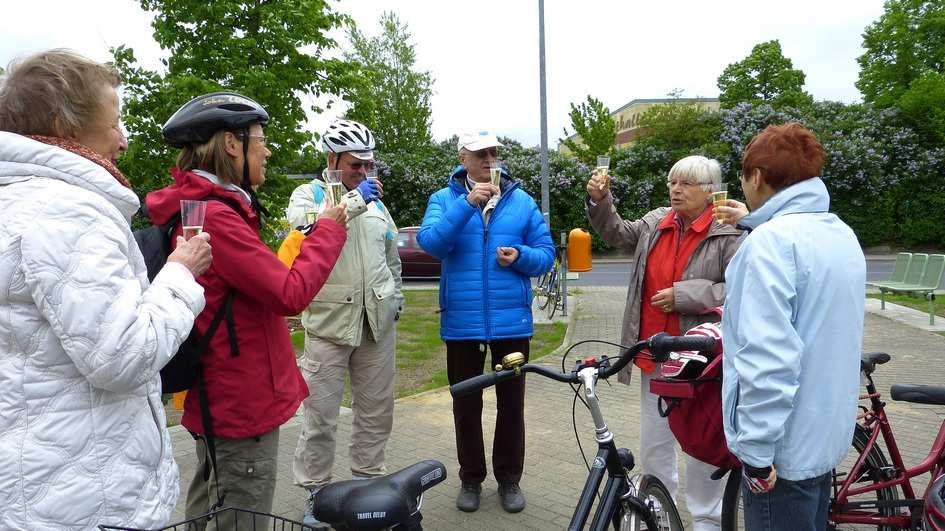 - Fürstenwalde/Spree 34 km Kulturelles/Geschichtliches: Bundesleistungszentrum nur von außen besichtigt Domführung