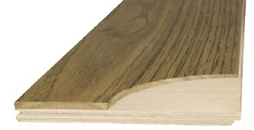 Die oberste Schicht besteht aus 4 mm dickem Vollholz. Dabei kommen verschiedene Holzarten und Oberflächenbearbeitungen zum Einsatz. Die Trägerschicht ist eine Mehrschichtplatte aus Birkenholz.