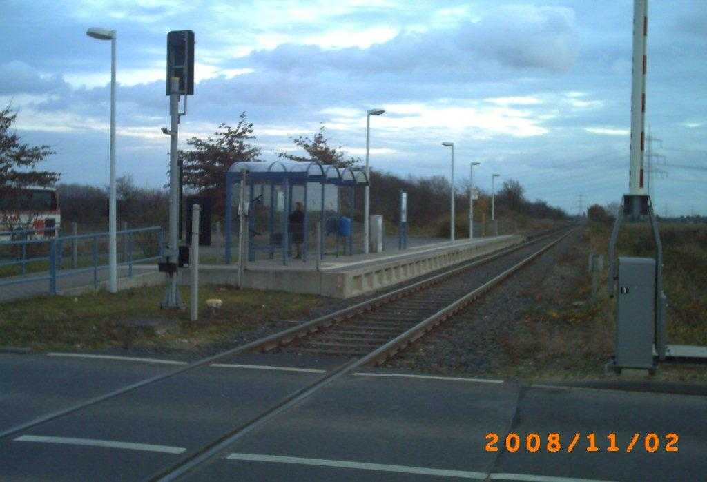 FJZ-Bahnhof mit Blick Richtung Düren.