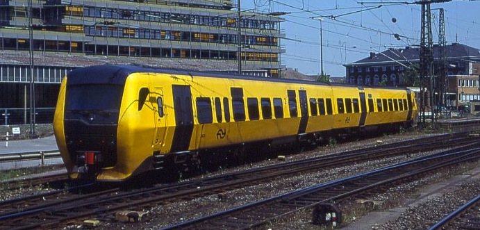 IV Preis: NL20001 Begleitwagen der NS Begleitwagen Messzug, gelbe Farbgebung, MW