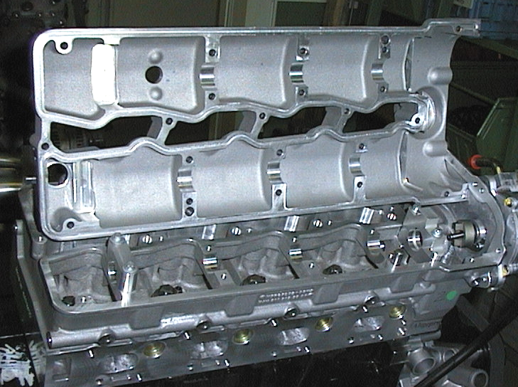 Zylinderkopf Motor A Zylinderkopf Motor B Abb. 6.1: Vergleich der Zylinderkopfstrukturen 6.