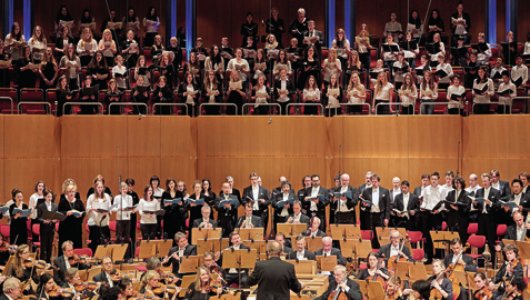 EXTRA-ANGEBOTE FÜR SCHULKLASSEN BEI PLANM@PHILHARMONIE»CARMINA BURANA«ZUM MITSINGEN Zielgruppe: ab dem 7.