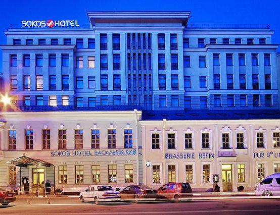 sehen Sie selbst! Kathedrale und Admiralität! Holiday Inn Moskowskije Worota ist ein Der weltberühmte finnische Hotelkette Sokos Ein weiter Hotel von Sokos in St. Petersburg.