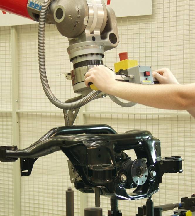 Nutzen 2 der Mensch-Roboter-Kooperation MRK: Kombination der Stärken von Mensch und Maschine Teilverrichtungen nach Stärken