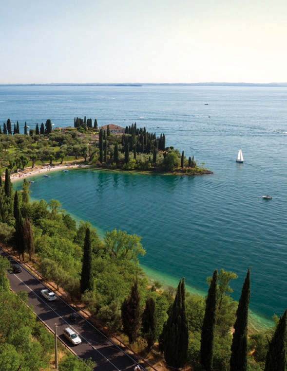 Punta san Vigilio am Ostufer, einer der schönsten Orte am Gardasee Die stilvollsten Hotels 27 Die besten Restaurants 39