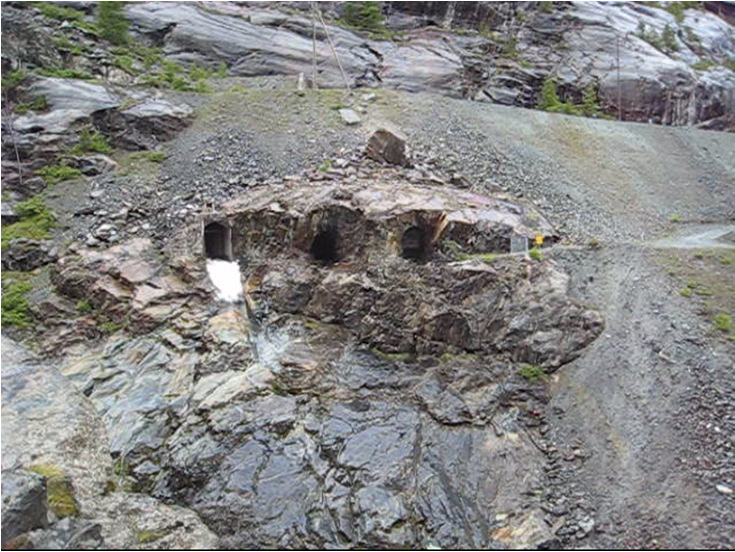 Verständnis von Fels-Erosionsprozessen Mechanismen abhängig von Lithologie und Skala