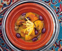 Essen und Trinken 71 Die marokkanische Küche 71 Getränke 72 Marokkanische Lokale 73 Esskultur und Tischsitten 74 Gesundheitsaspekte 75