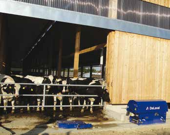 Seilzugentmistungen für planbefestigte Laufgänge ACD Leise und energiesparend DeLaval Seilzugschieber arbeiten unermüdlich und geräuschlos, was sowohl für die Kühe als auch für die Arbeiter im Stall