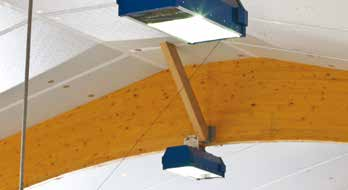 Durch die spezielle Form der DeLaval Stalllampen wird der Lichtkegel nach unten in den Stall gerichtet, dorthin wo das Licht benötigt wird.