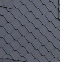 Für die Bearbeitung der Dachgiebel mit Fassadenplatten im Kleinformat stehen zwei Basisfarben, sechs Standardfarben und 22 Ergänzungsfarben zur Verfügung, die in Sachen Gestaltung keine Wünsche offen