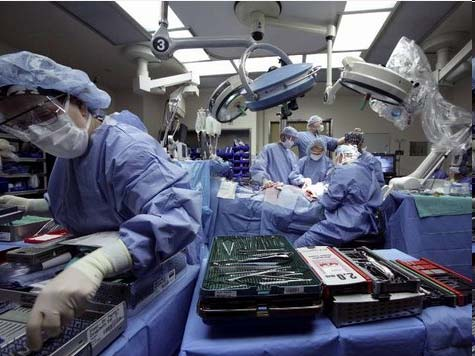Beispiel: Neuorganisation Gesundheitssystem Schweiz Ausbildung für medizinisches Personal Einführung von Kompetenzen in die