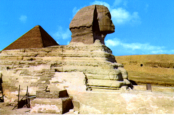 Mit am Interessantesten ist der Steinbruch, wo noch ein unvollendeter Obelisk zu sehen ist.