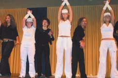 2002 Gründung des Fördervereines 2005 Anna Nagler. 2005 Tanz der Tai-Bo-Aerobic. Von links: Katharina Humpf, Marina Seiz, Evi Schmid, Barbara Hahn, Ulrike Schneider, Tanz der 1. Mannschaft.
