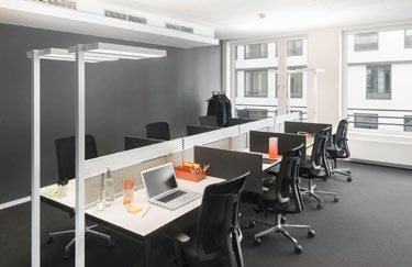Teeküche Flexible Büros für den Arbeitsalltag von heute Unsere Flexible Offices bieten Raum für produktives Arbeiten, effizienten Workflow und zur Entfaltung neuer Ideen.