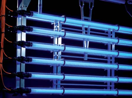 Herzstück der Wedeco UV-Systeme sind besonders leistungsfähige UV-Strahler aus eigener Entwicklung und Produktion.